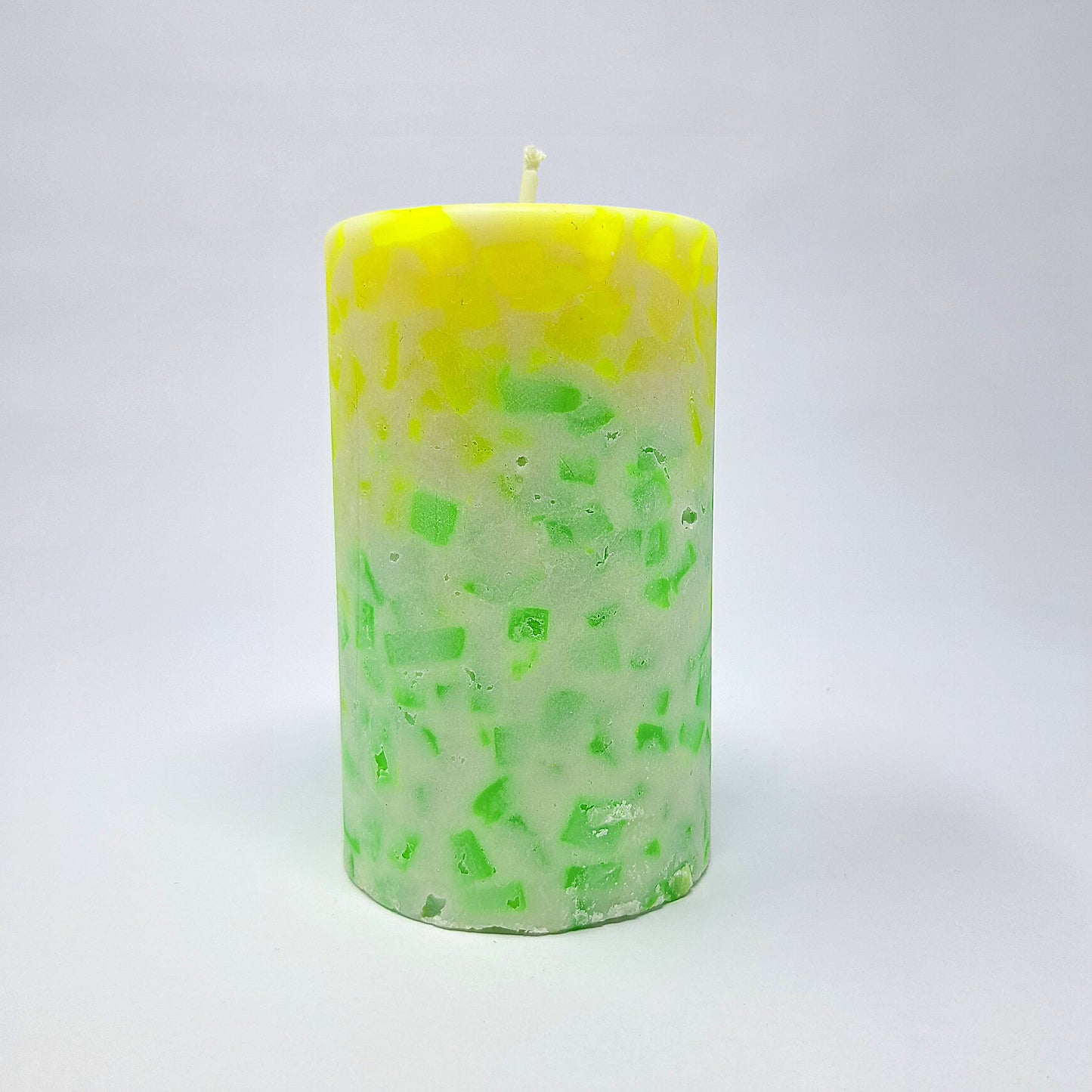 Stumpenkerze neon mittel gelb-grün